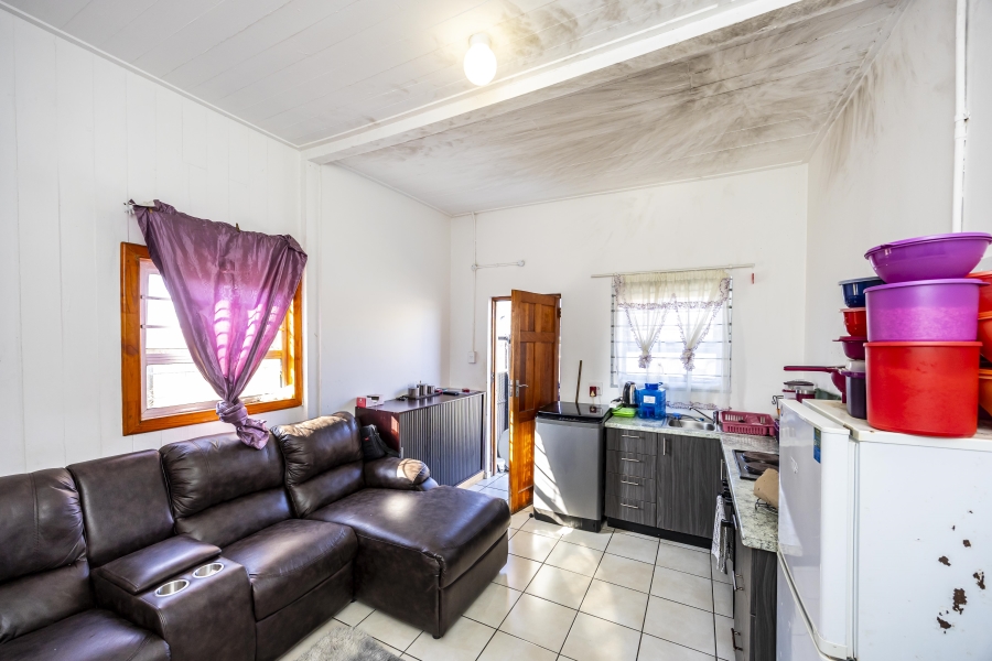6 Bedroom Property for Sale in Quigney Eastern Cape